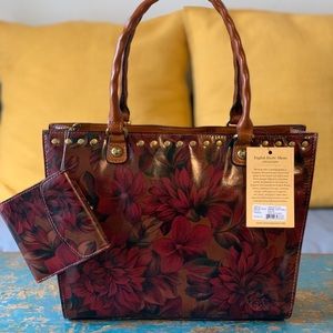 Patricia Nash’s English Rustic Mum Collection. Beautiful leather Tote bag.